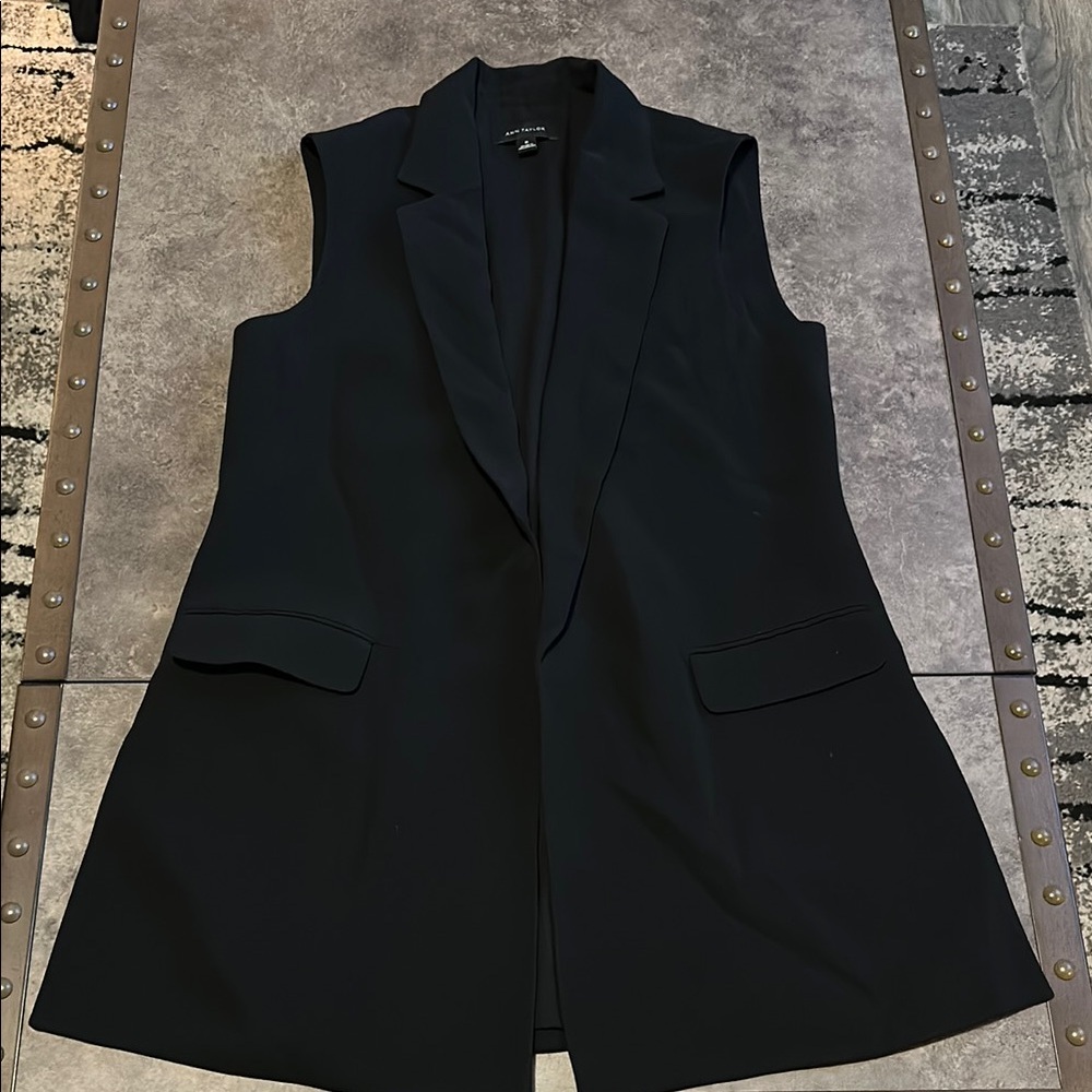 Black Sleeveless Blazer Vest